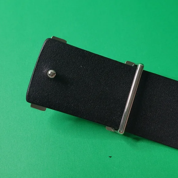 Tommy Hilfiger Genuine Leather Mens Belt Black with Silver Buckle - Picture 3 of 8